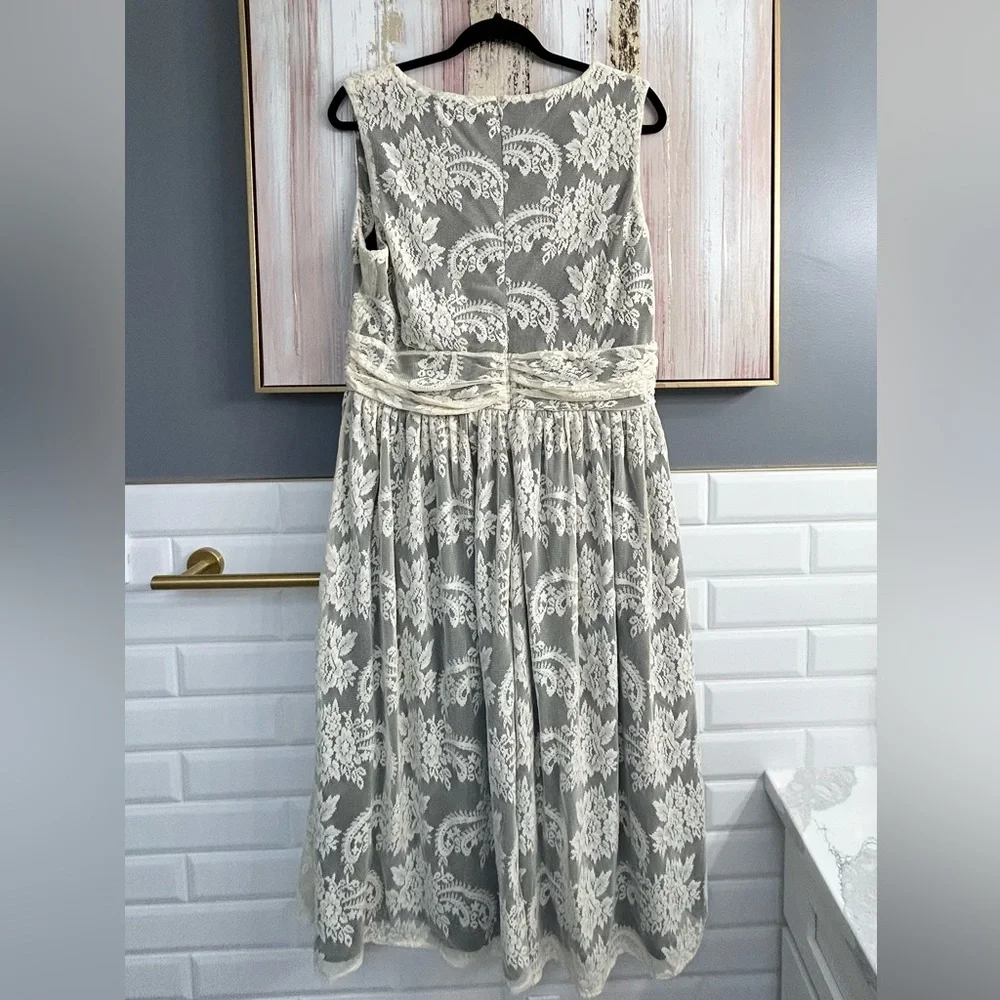 Spiegal’s Newport News Womens 16 Lace Dress, Vtg - Picture 2 of 4
